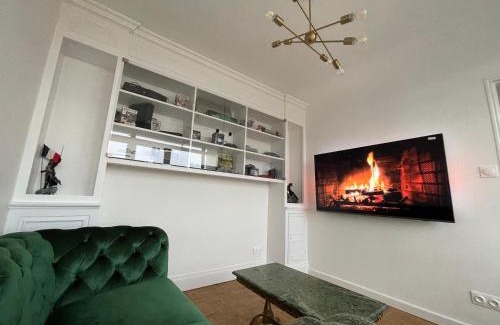 Saint-Brieuc Apartment | Love Games