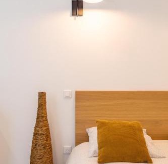 La Valentine Apartment | Love room Jacuzzi Sauna Privatif Marseille