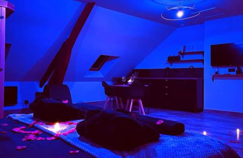 Chateau-Landon Apartment | Love Room Le Chalet/Jacuzzi/Sauna