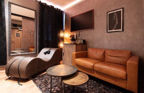 Gare Apartment | LOVE ROOM - Luxembourg