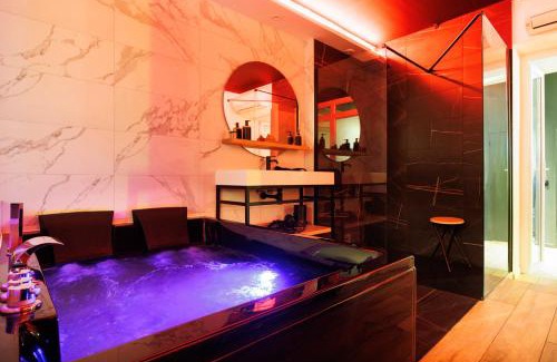 Thiers Apartment | Love Room Marseille - Orion
