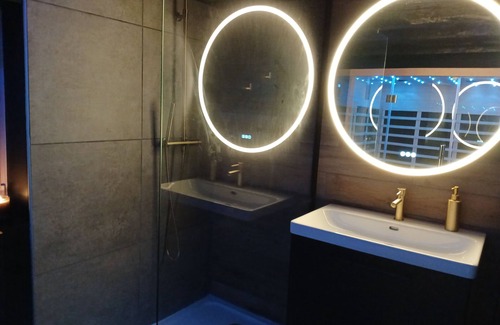 Betschdorf Apartment | Love Room SAPHIR