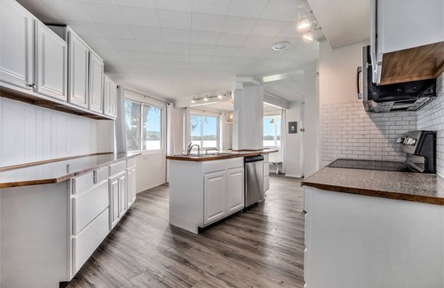 Hamburg Township House | Love The 8 Lakes Life!