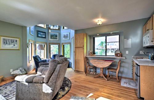 Loveland House | Loveland Guest House with Balcony by Boyd Lake