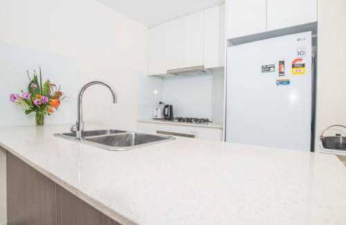 Turramurra Apartment | Lovely 1 bed apartment at Turrumurra with parking