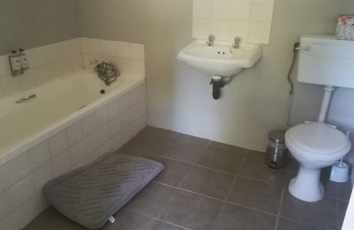 Underberg Cottage | Lovely 1-Bed Cottage in Underberg
