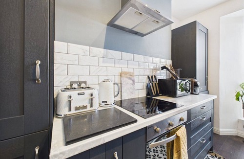 Mylor Churchtown Apartment | Lovely 1-Bed Serviced Apartment in Falmouth