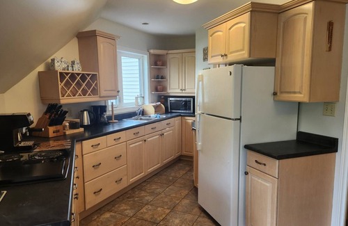Conquerall Mills Apartment | Lovely 1-bedroom Apartment on Fancy Lake