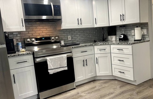 Frankford Apartment | Lovely 1-Bedroom Apartment with Free Parking