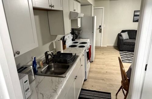 Fairbanks Apartment | Lovely 1 Bedroom Apartment, onsite coin op Laundry