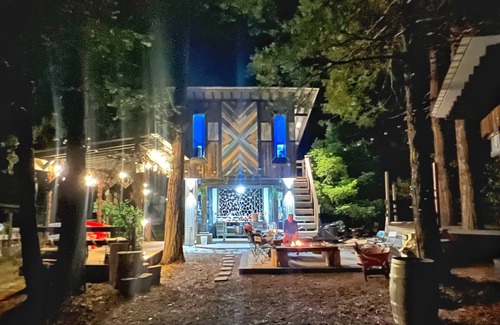 Glencoe Cabin | Lovely 1-bedroom cabin in Pioneer plus camping and Rv Sites w/10 person hot tub
