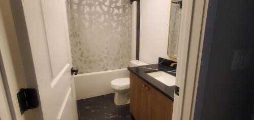 Downtown Mississauga Apartment | Lovely 1 bedroom Condo Downtown Mississauga Square One