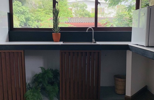 Colombo 05 House | Lovely 1-Bedroom House with Free-Parking Facility