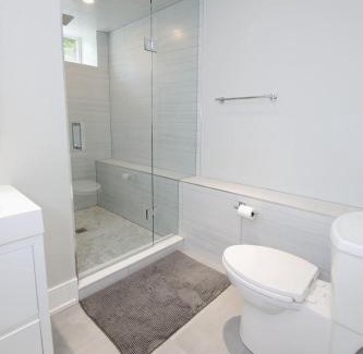 Beaconsfield Village Apartment | Lovely 1-Bedroom New Apartment Downtown