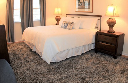 Bridgewater Apartment | Lovely 2-Bedroom Short-Term Furnished Rental Apartment