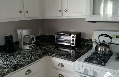 The Villages House | Lovely 2 Bed/2 Bath Courtyard Villa and great location!