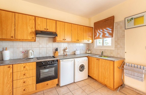 Prodromi Apartment | Lovely 2 bed apartment, 3 Lemon Grove