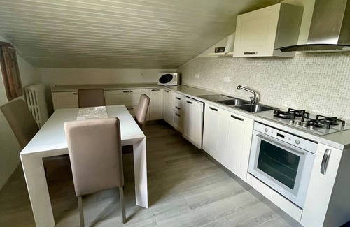 Poggiarello Apartment | Lovely 2-bedroom apartment in Tuscany Chianti with AC, WiFi garden private