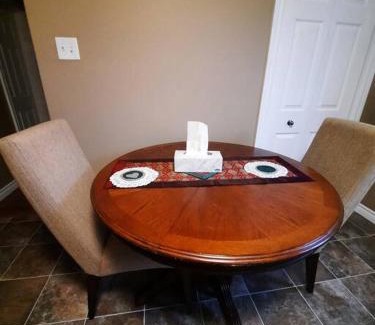 Terra Nova Apartment | Lovely 2 Bedroom apartment close to Avalon Mall