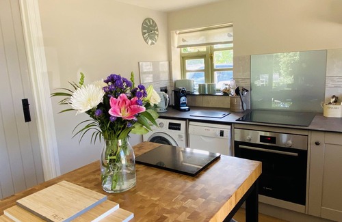 New Forest District Cottage | * LOVELY 2 BEDROOM COTTAGE, GREAT LOCATION *