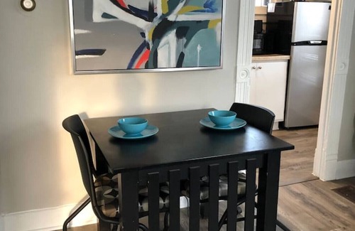 Appleton Apartment | Lovely 2 bedroom rental unit in Historic District!