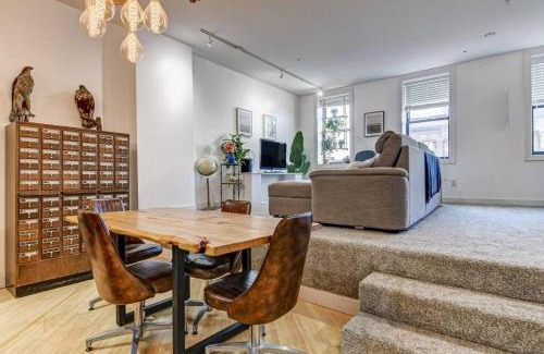 Downtown Springfield Apartment | Lovely 2-Bedroom Unit in Springfield