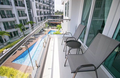 Kram Condo | Lovely 3 bdrm for family of 5 people near the beach, pools, fitness and garden