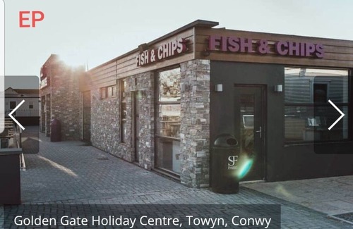 Towyn Apartment | Lovely 3-Bed caravan in towyn