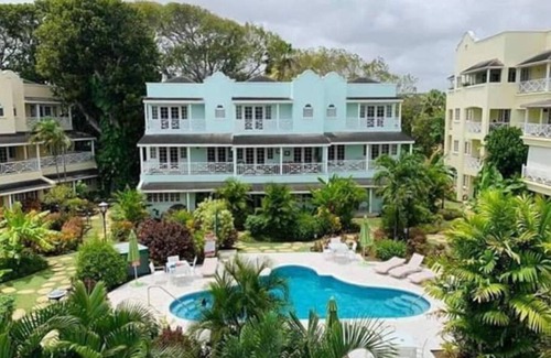 Hastings Condo | Lovely 3 Bedroom Condo with pool.