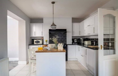 Rhos on Sea House | Lovely 3 bedroom home in Rhos on Sea