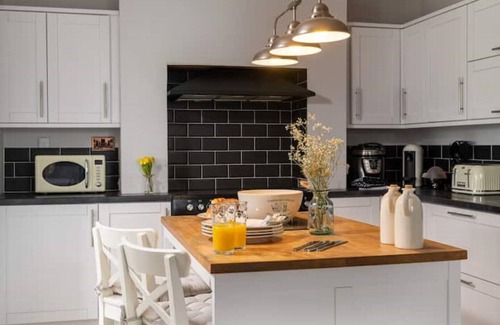 Rhos on Sea House | Lovely 3 bedroom home in Rhos on Sea