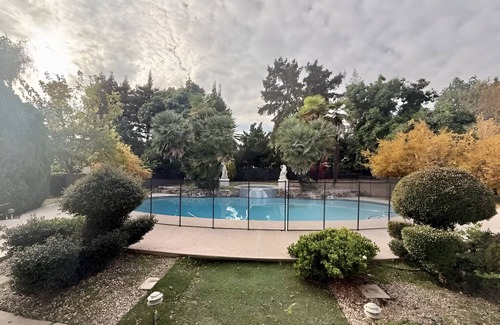 Upland House | Lovely 4-bedroom house in Upland with WiFi and AC