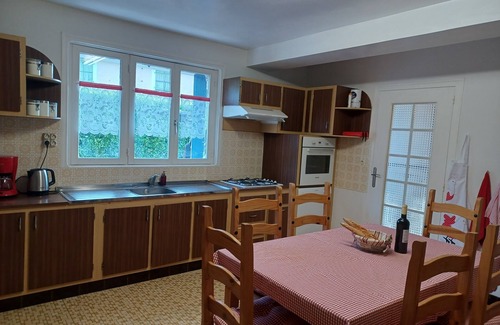 Clussais-la-Pommeraie House | Lovely 4-Bed House in rural West France