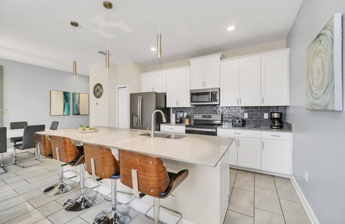 Kissimmee House | Lovely 4Bed Townhome with Themed Kids Rooms-4987WA
