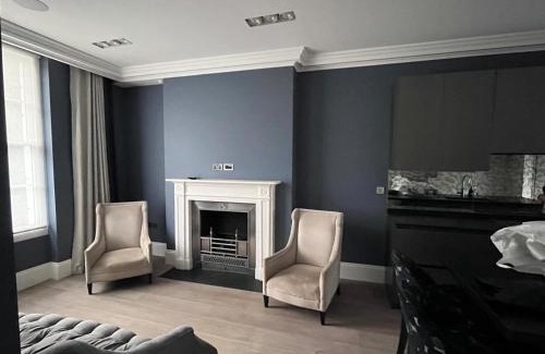 Chelsea Villa | Lovely 6 Bedroom House