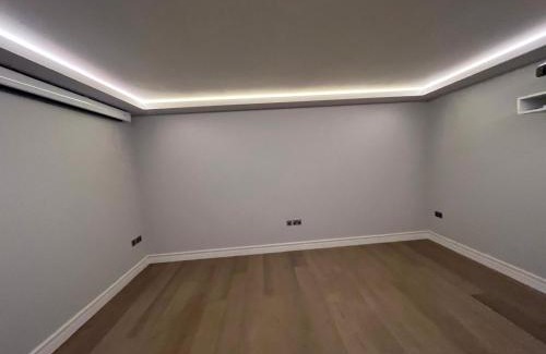 Chelsea Villa | Lovely 6 Bedroom House