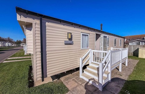 Hopton on Sea House | Lovely 8 berth caravan in Norfolk at Haven Hopton Holiday Park ref 80055T
