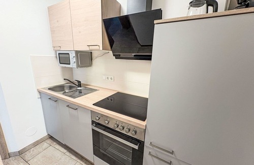 Sankt Martin Apartment | Lovely apartment for 6 guests with WIFI, TV, pets allowed and parking