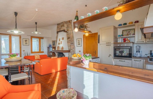 Paduledda Apartment | Lovely apartment for 6 people with WIFI, A/C, TV, terrace and parking