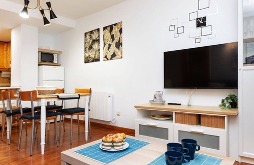 Taull Apartment | Lovely apartment for 4 people with pool, TV and parking