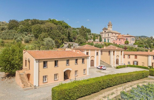 Santo Stefano del Ponte Villa | Lovely apartment in villa for 6 people with WIFI, TV and panoramic view