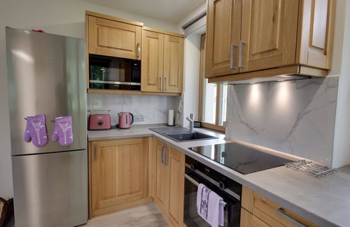 Tanvald Apartment | Lovely apartment for 12 guests with WIFI, TV, terrace and parking