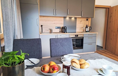 Oberau Apartment | Lovely apartment for 4 people with WIFI, TV, panoramic view and parking