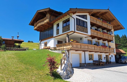 Muhlthal Apartment | Lovely apartment for 8 guests with WIFI, TV and balcony