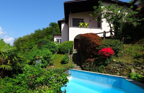 San Nazzaro Apartment | Lovely apartment for 4 guests with WIFI, pool, TV, patio, pets allowed, panoramic view and parking