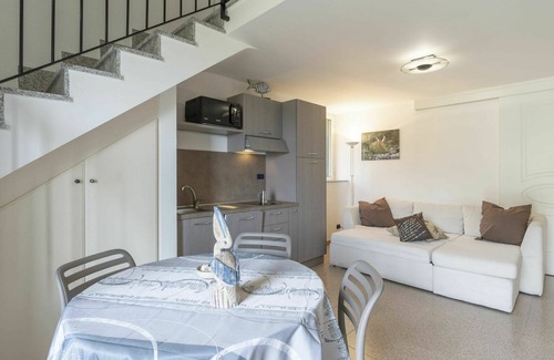Latte Apartment | Lovely apartment for 4 guests with WIFI, pool, TV, balcony and parking