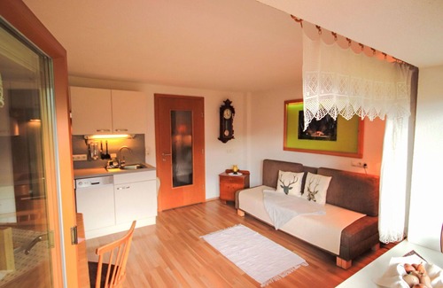 Kaunerberg Apartment | Lovely apartment for 4 guests with WIFI, TV and terrace