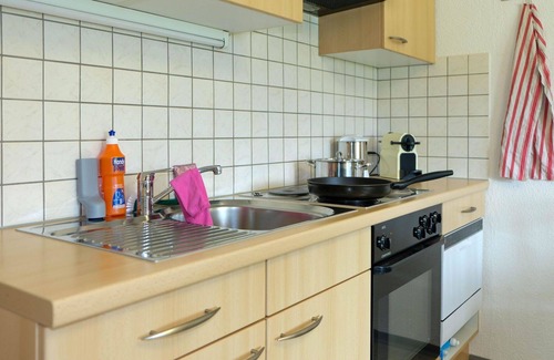 Gwatt Apartment | Lovely apartment for 4 guests with WIFI, TV and balcony