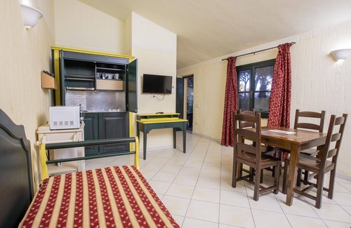 Arborea Apartment | Lovely apartment for 4 guests with A/C, pool, WIFI, TV and pets allowed