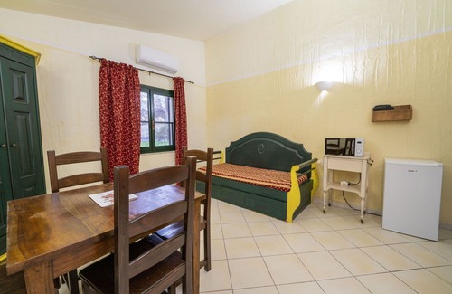 Arborea Apartment | Lovely apartment for 4 guests with A/C, pool, WIFI, TV and pets allowed